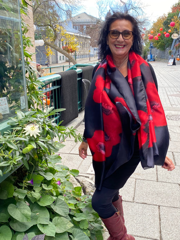 Black silk sarong with red flowers - Soierie Huo